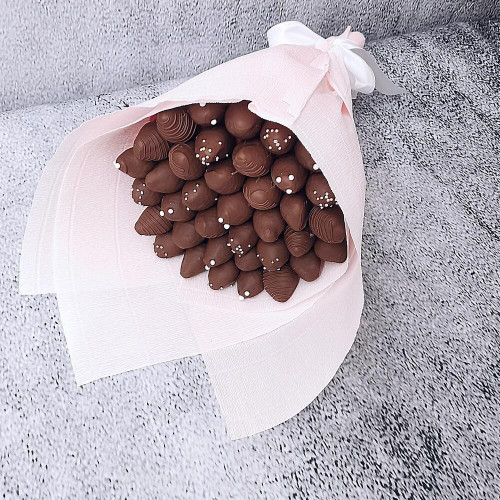 Букет из клубники в молочном шоколаде Barry Callebaut